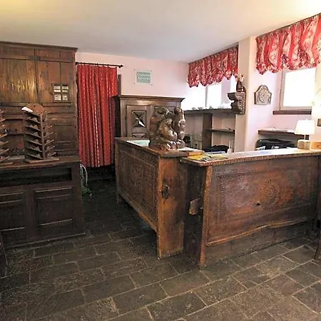 Cristallo 2* Courmayeur