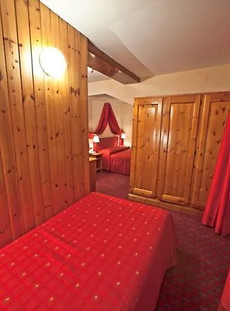 Hotel Cristallo 2*