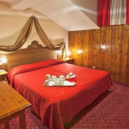 Otel Cristallo 2*